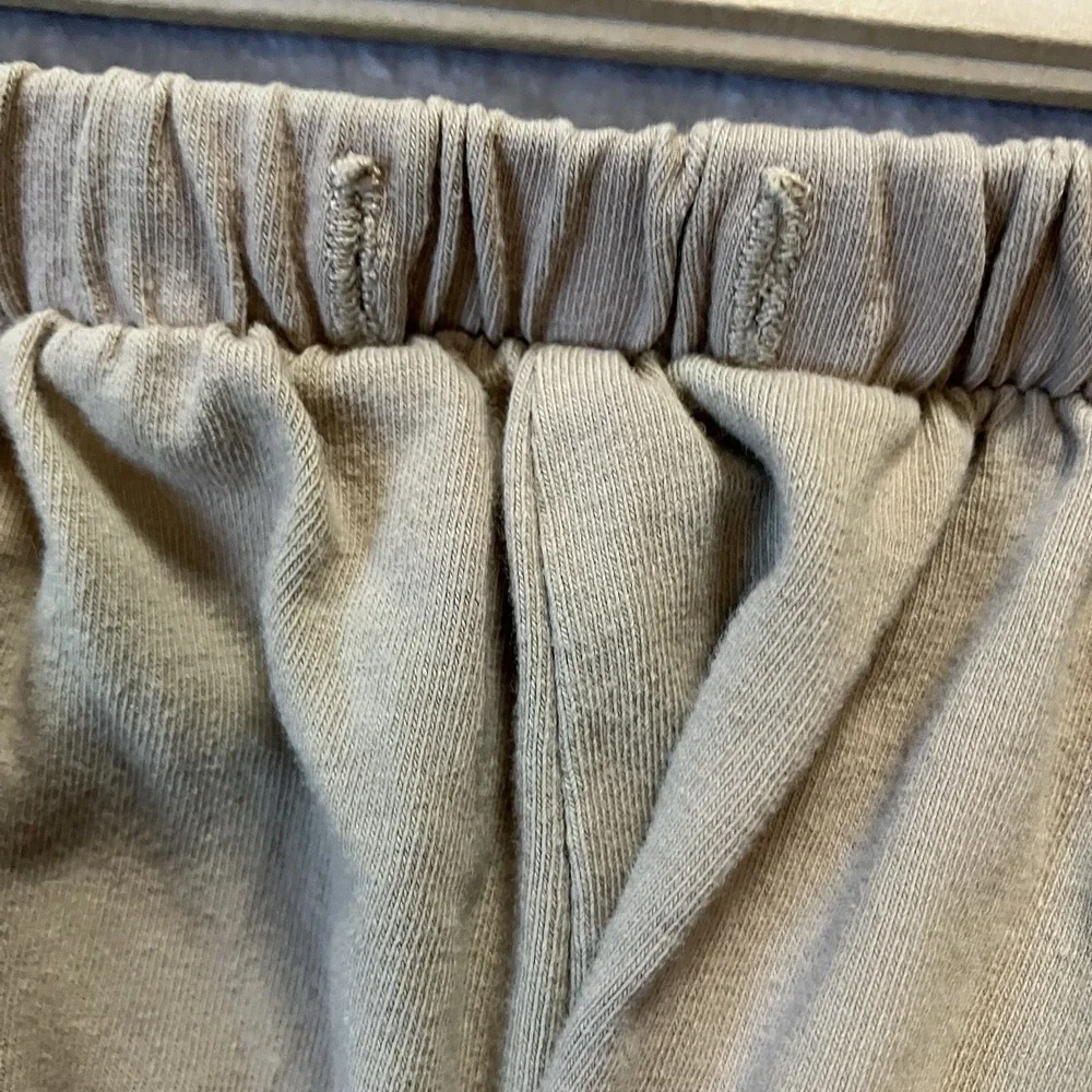 Free People Movement Hot Flow Shorts‎ Womens Sz Small Relaxed Slouchy fit Taupe